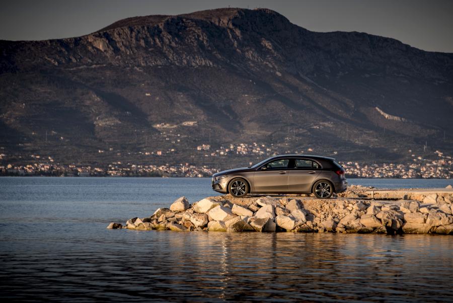  Mercedes-Benz A200 Progressive (W177) 2018 года  (WW) (фото 8 из 96)